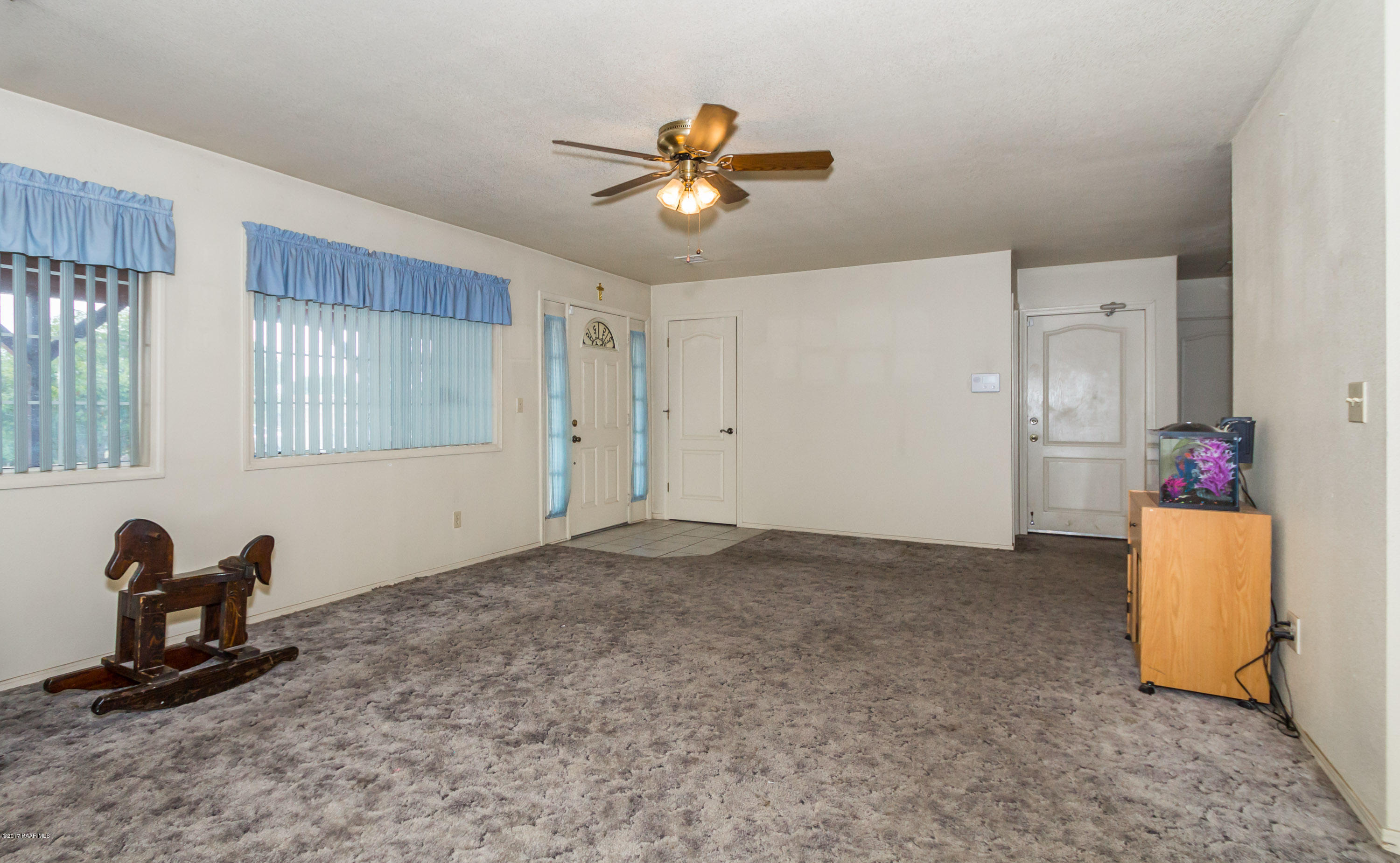 002_Living Room