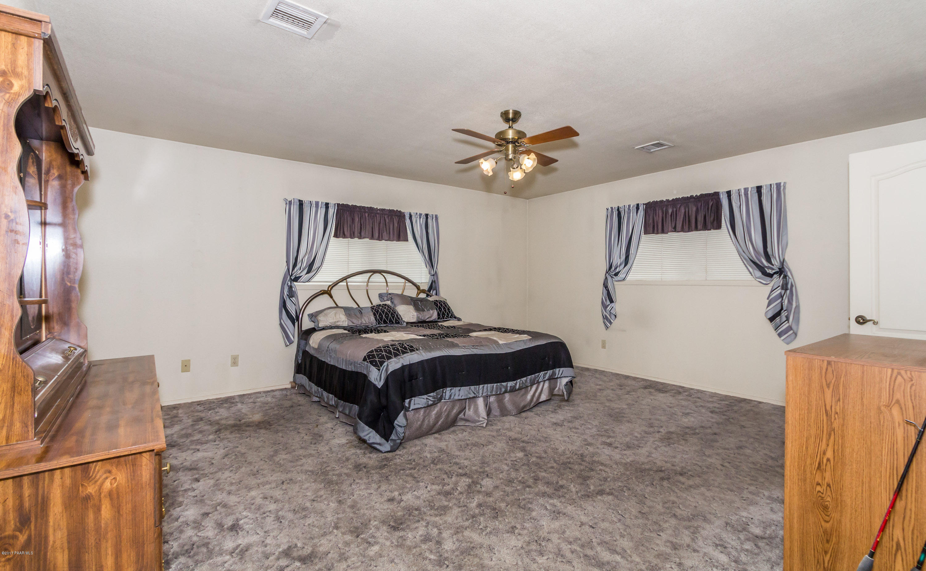 8091 East Gale Road, Unit 2 Prescott Valley, AZ 86314 - Photo 8 of 15 008_Master Bedroom
