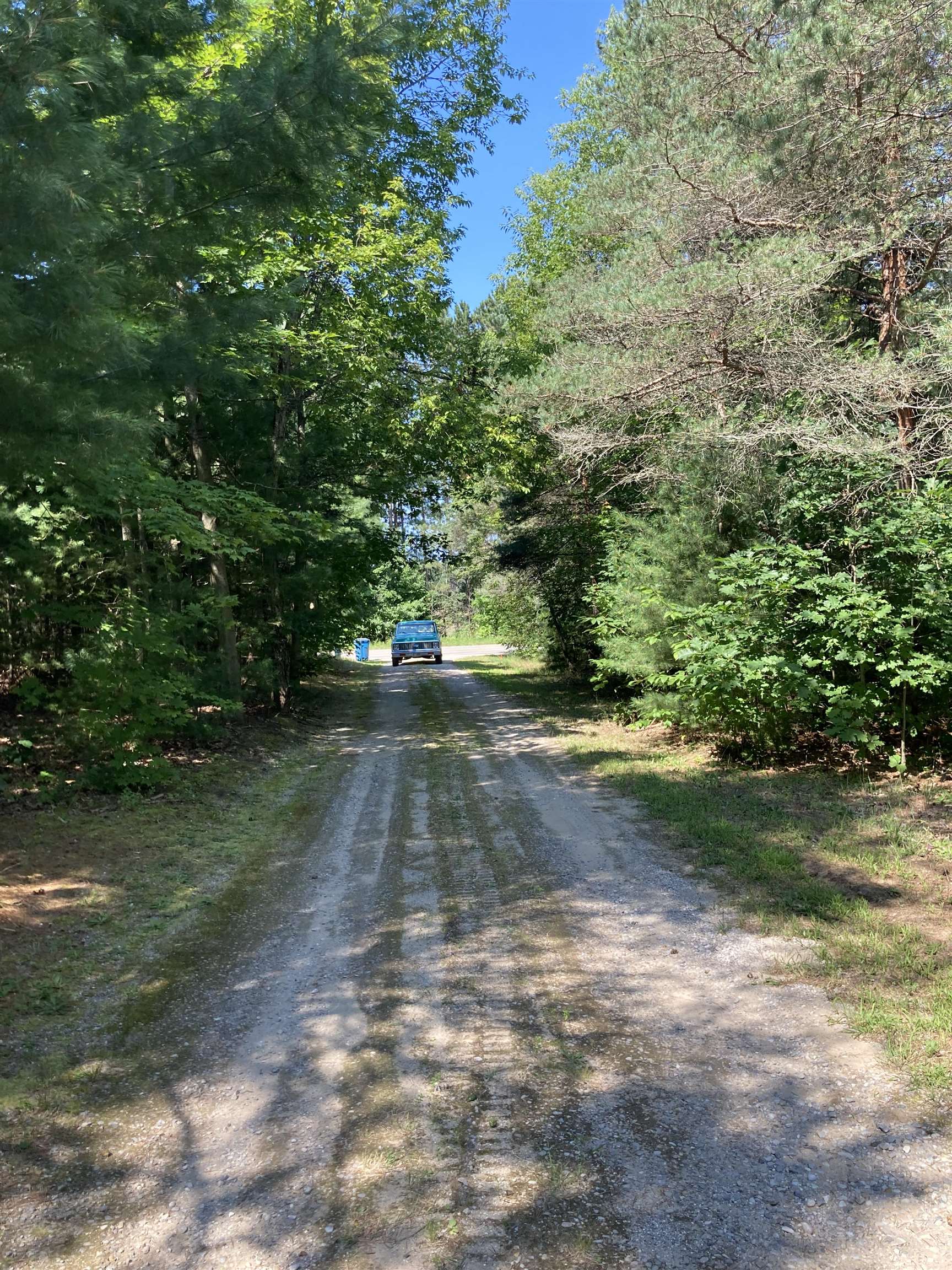 837 North Reynolds Road Interlochen, MI 49643 - Photo 12 of 29 1925195-150d298b-c05e-4339-8197-b2159258baf0.JPG