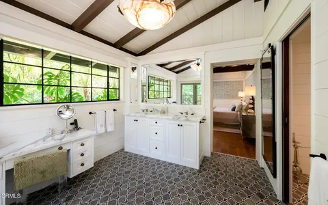 $5,850,000 | 1115 South Oak Knoll Avenue, Pasadena, CA 91106