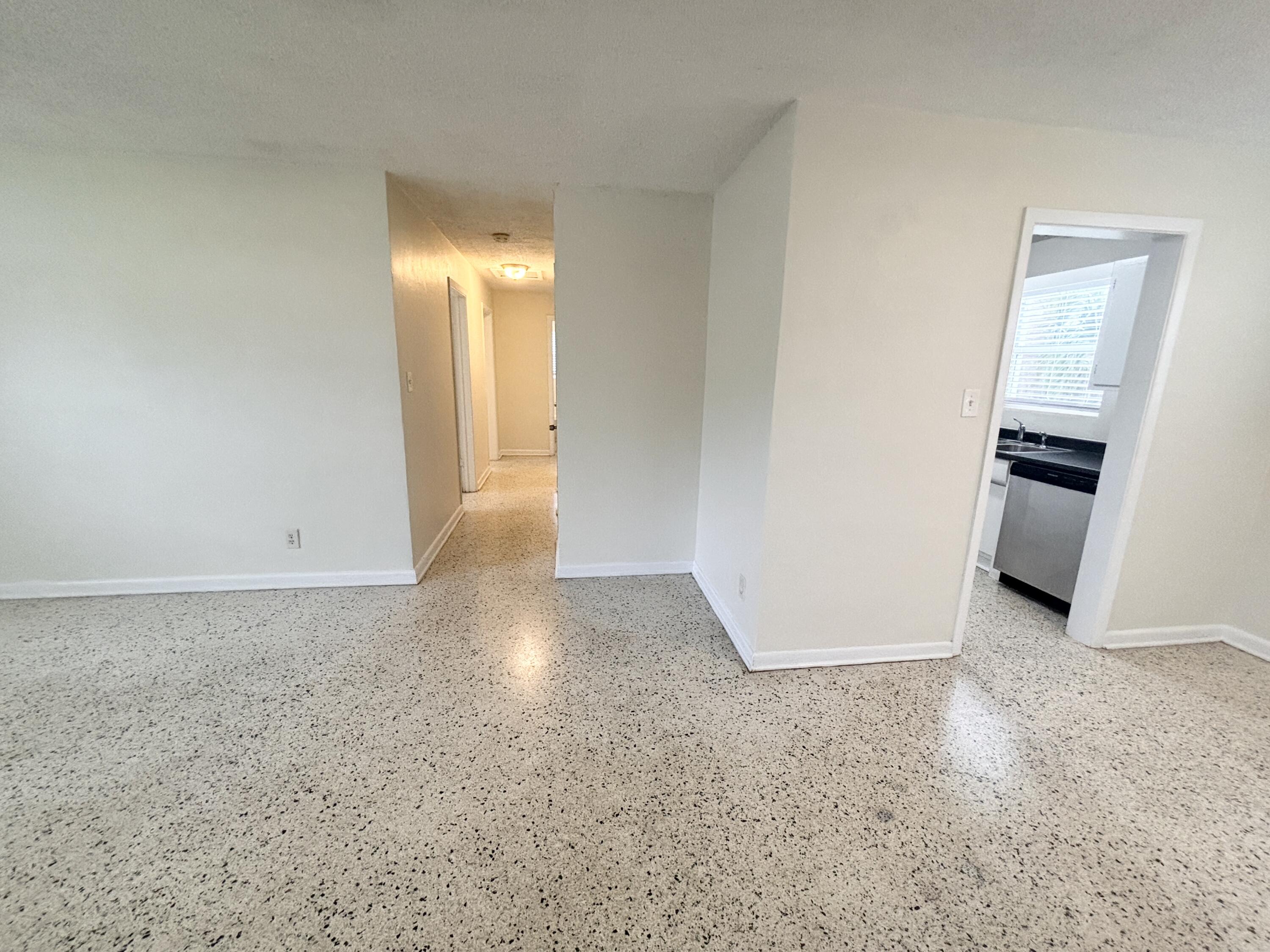 218 Seville Road West Palm Beach, FL 33405 - Photo 4 of 17 Living area