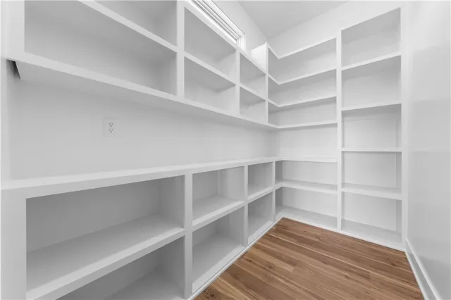 $750,000 | 1715 Southwest Arbor Park Drive, Lee's Summit, MO 64082