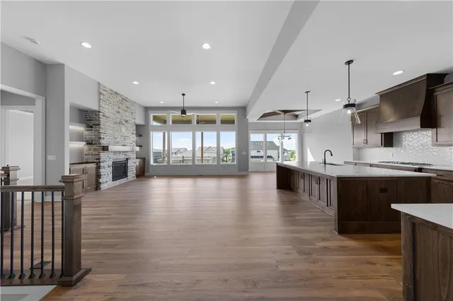 $750,000 | 1715 Southwest Arbor Park Drive, Lee's Summit, MO 64082