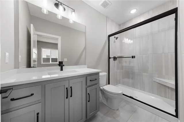 $750,000 | 1715 Southwest Arbor Park Drive, Lee's Summit, MO 64082