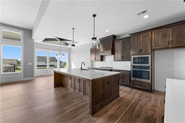 $750,000 | 1715 Southwest Arbor Park Drive, Lee's Summit, MO 64082