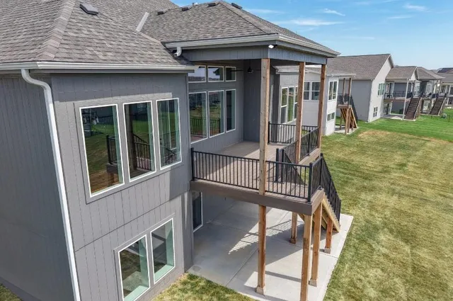 $750,000 | 1715 Southwest Arbor Park Drive, Lee's Summit, MO 64082