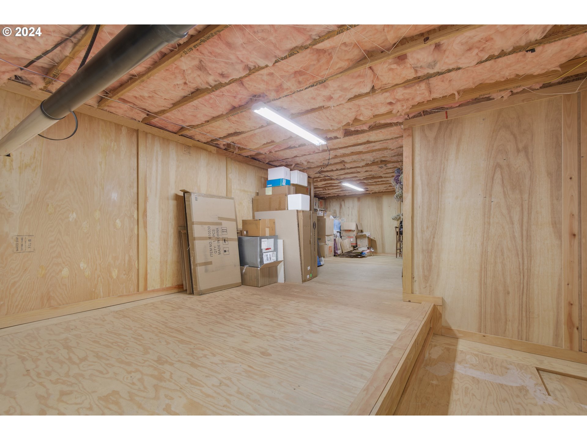 6164 Fernhill Loop Springfield, OR 97478 - Photo 45 of 48 a view of a storage & utility room