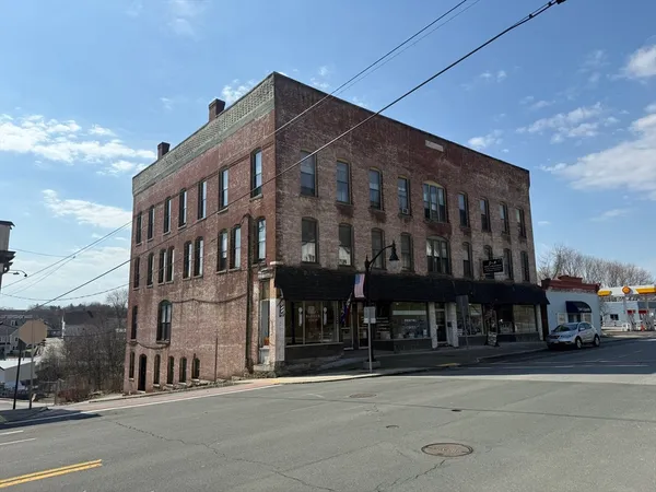 $1,100,000 | 106 Main Street, Spencer, MA 01562
