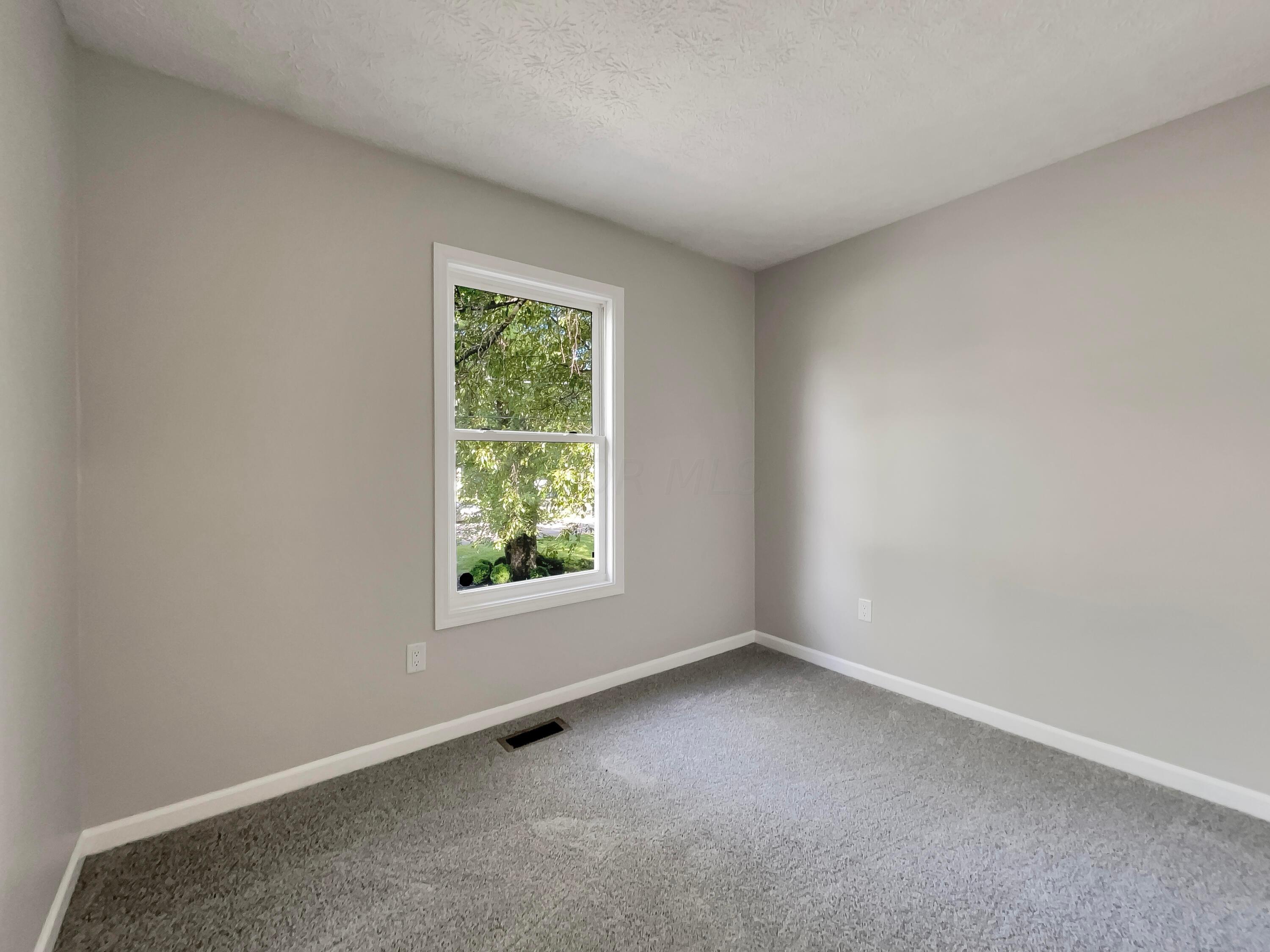 3357 Hines Road Columbus, OH 43230 - Photo 14 of 23 listing_11
