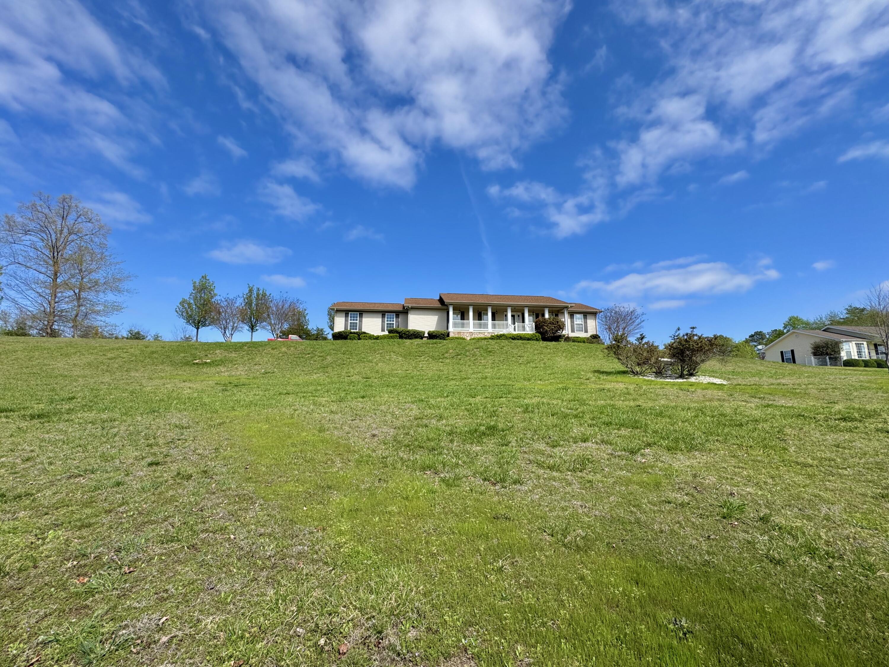 146 Hunters Walk Dayton, TN 37321 - Photo 27 of 33 23- Front yard