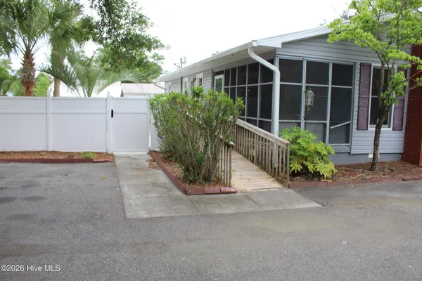 $1,650 | 6900 13th Street Southwest, Ocean Isle Beach, NC 28469