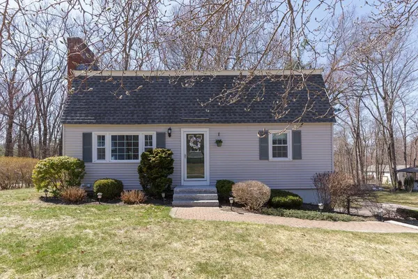 $575,000 | 27 Bedard Avenue, Derry, NH 03038