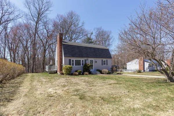 $575,000 | 27 Bedard Avenue, Derry, NH 03038