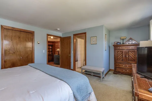 $575,000 | 27 Bedard Avenue, Derry, NH 03038