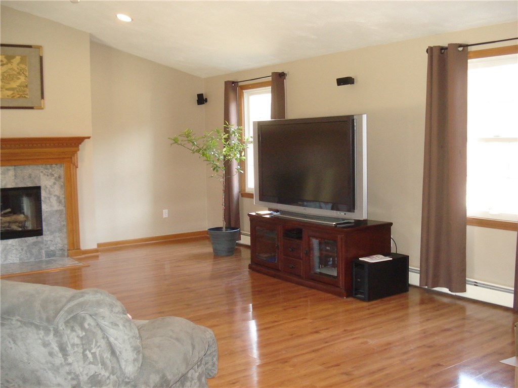 105 Westcott Road Scituate, RI 02857 - Photo 16 of 27