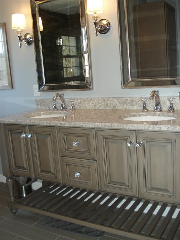 105 Westcott Road Scituate, RI 02857 - Photo 20 of 27 Master Bath/granite counters