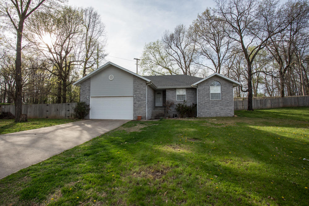 4083 West Lombard Street Springfield, MO 65802 - Photo 1 of 1 Lombard-04