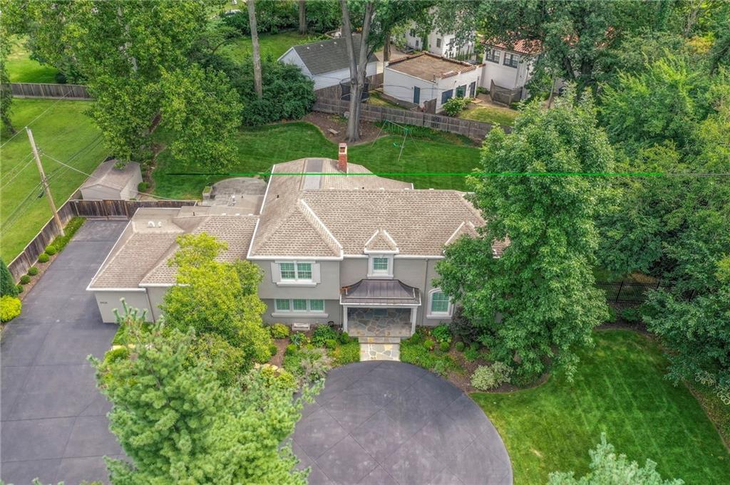 5925 State Line Road Kansas City, MO 64113 - Photo 1 of 1