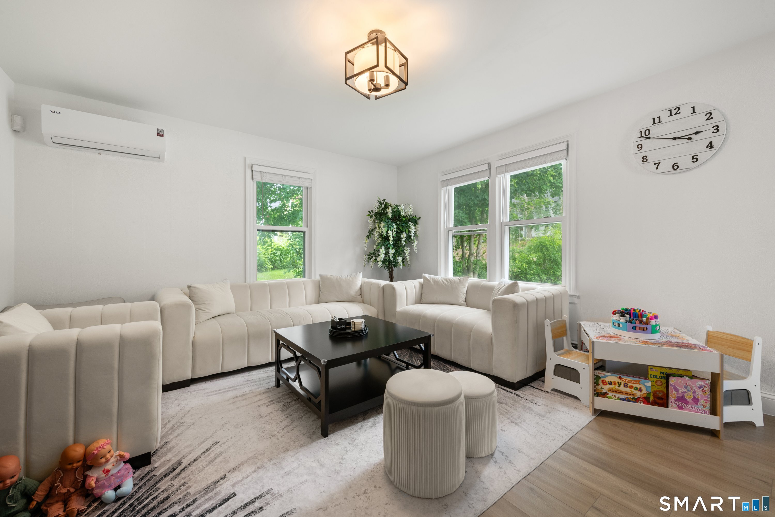 243 White Plains Road Trumbull, CT 06611 - Photo 13 of 39