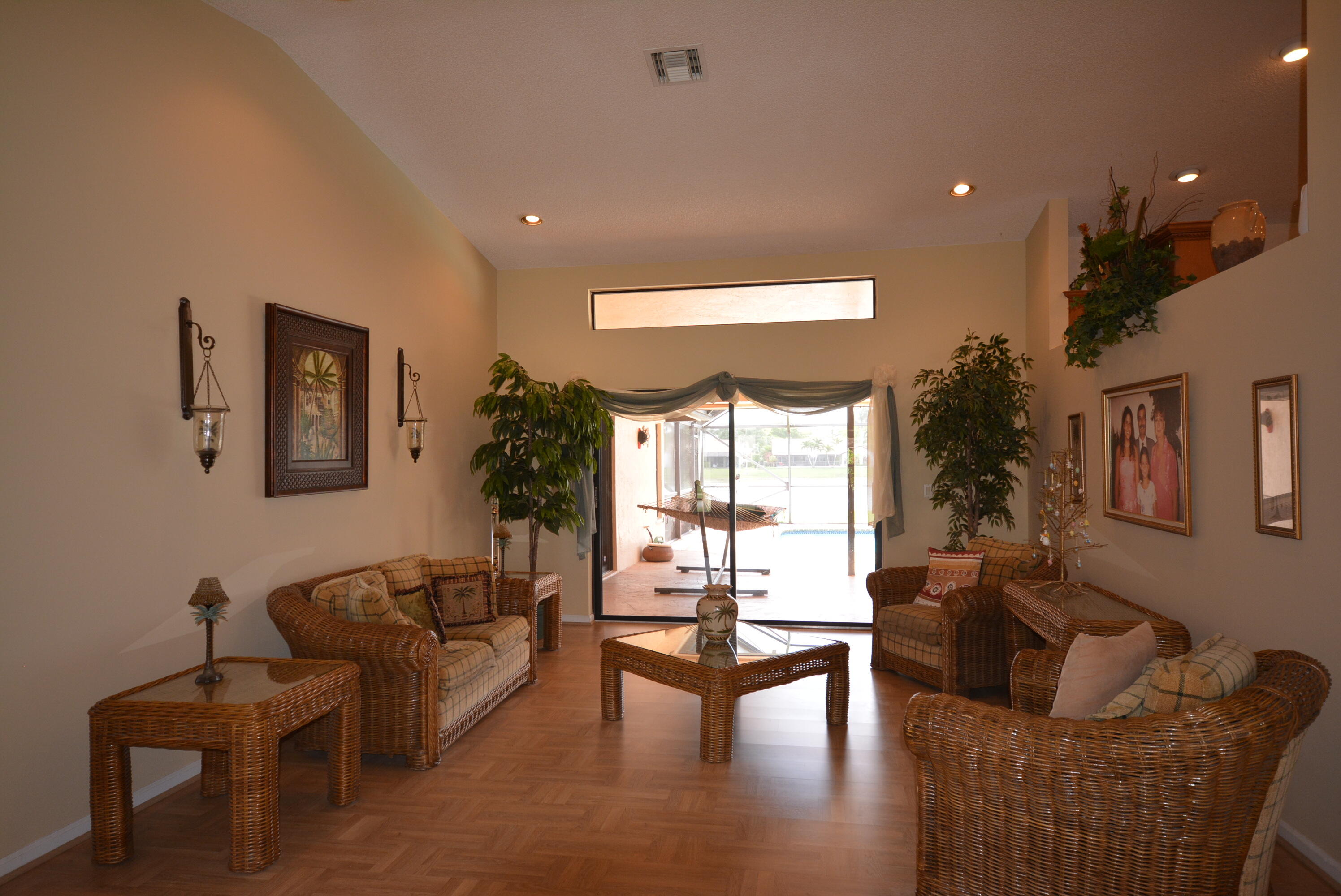 11330 Lake Tree Court Boca Raton, FL 33498 - Photo 12 of 33 Living Room