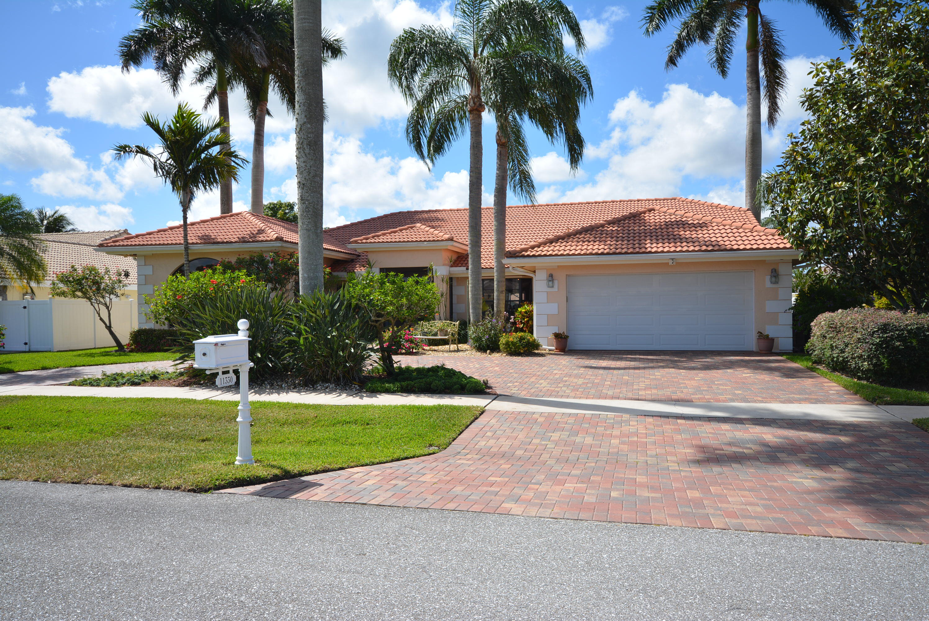 11330 Lake Tree Court Boca Raton, FL 33498 - Photo 2 of 33 new paver circular driveway