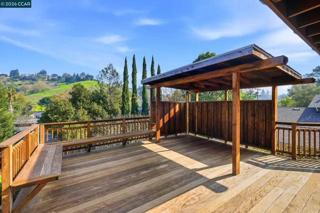 $1,125,000 | 95 Mackie Drive, Martinez, CA 94553