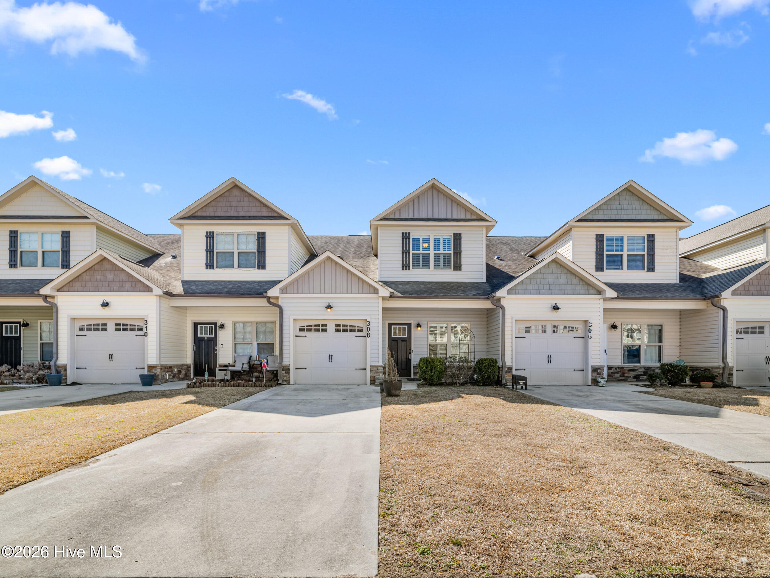 308 Winstead Loop Richlands, NC 28574 - Photo 2 of 53