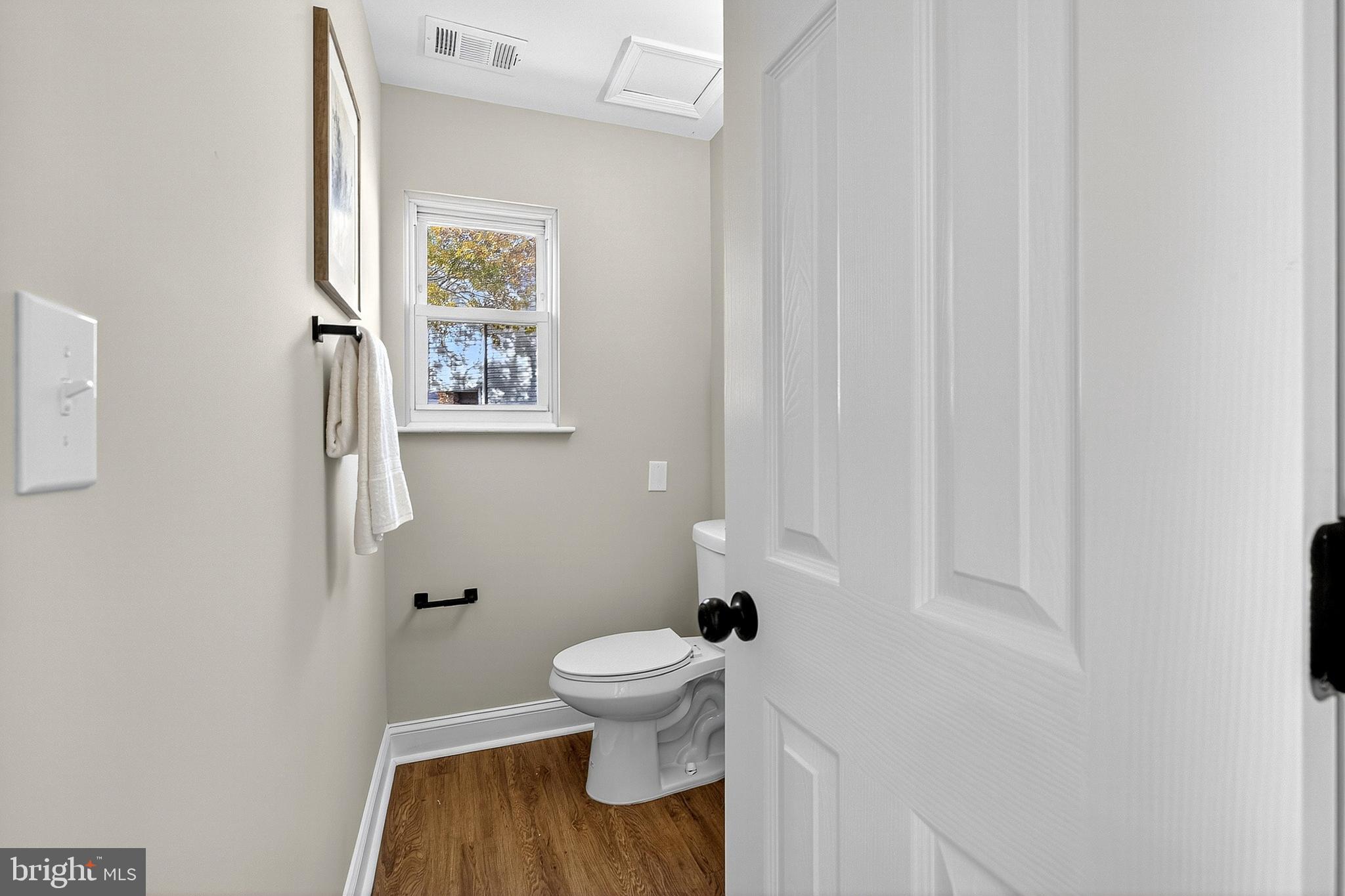 4 Corvas Court Sewell, NJ 08080 - Photo 12 of 40 a bathroom with a toilet and a shower