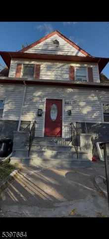 $2,900 | 681 East 28th Street, Paterson, NJ 07504