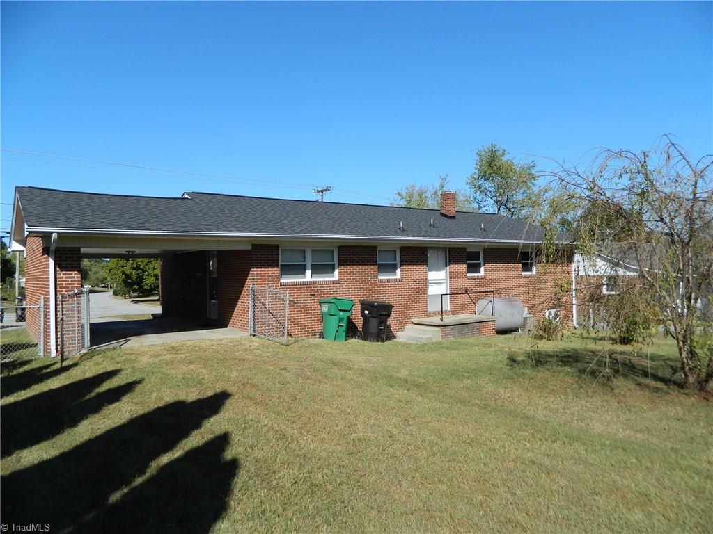 806 East Fairfield Road High Point, NC 27263 - Photo 3 of 18 Gallery Image 3