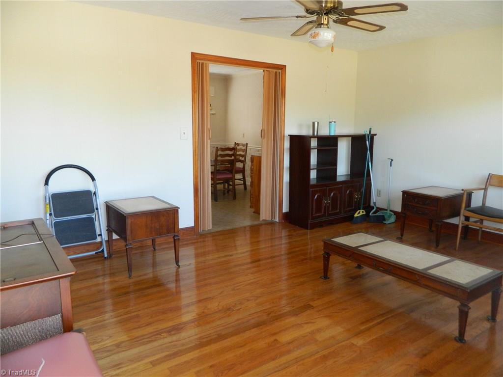 806 East Fairfield Road High Point, NC 27263 - Photo 10 of 18 Gallery Image 10