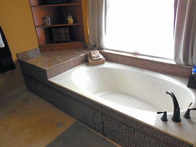18227 Fresh Lake Way Boca Raton, FL 33498 - Photo 16 of 41 MASTER BATH TUB