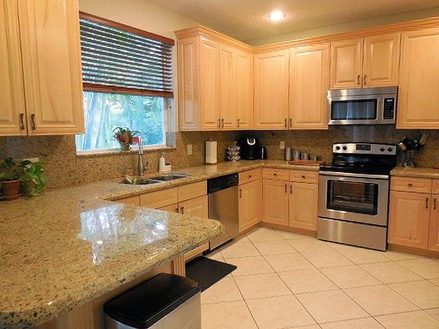 18227 Fresh Lake Way Boca Raton, FL 33498 - Photo 4 of 41 KITCHEN