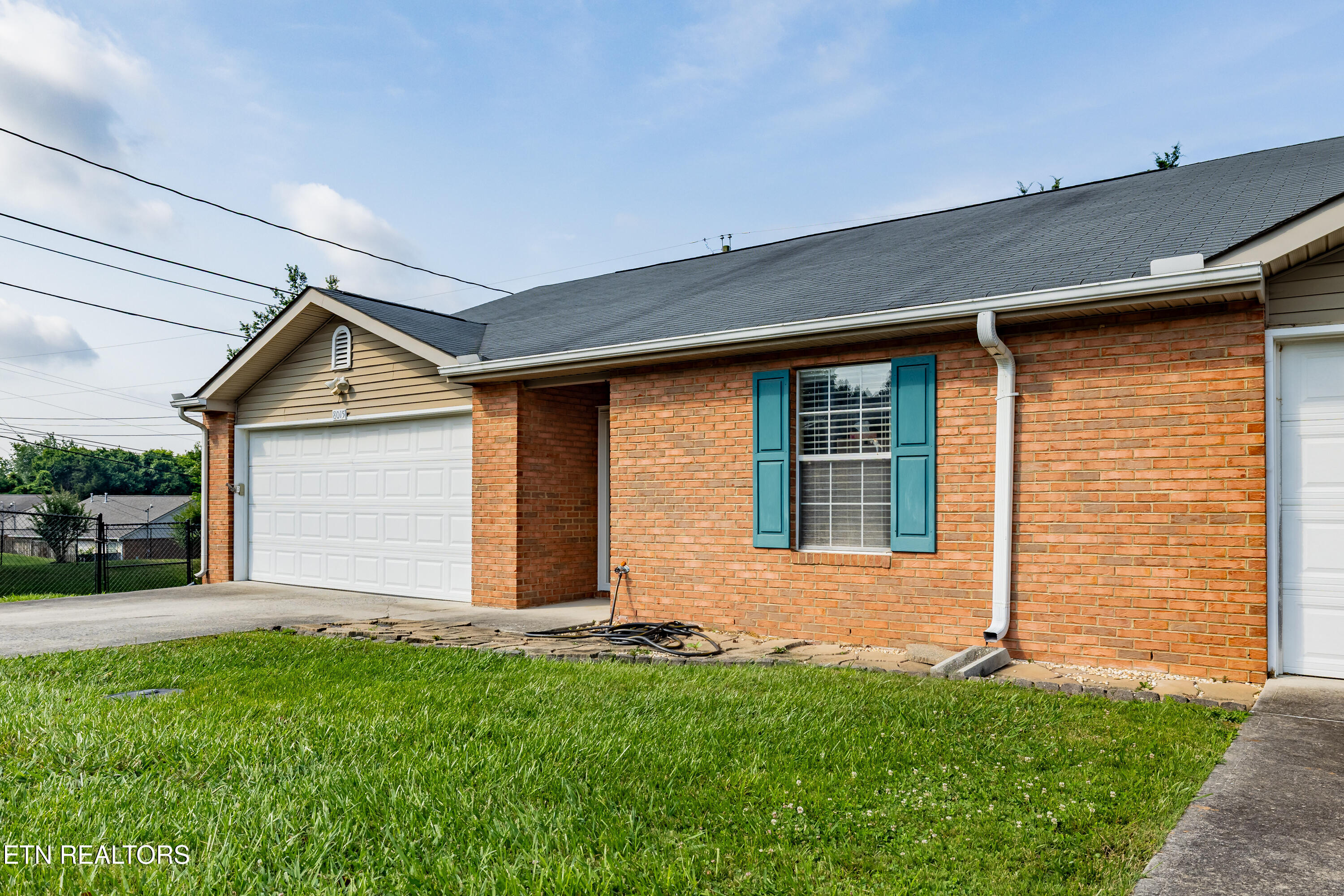 8015 Fenton Way Powell, TN 37849 - Photo 2 of 34 8015FentonWay-1