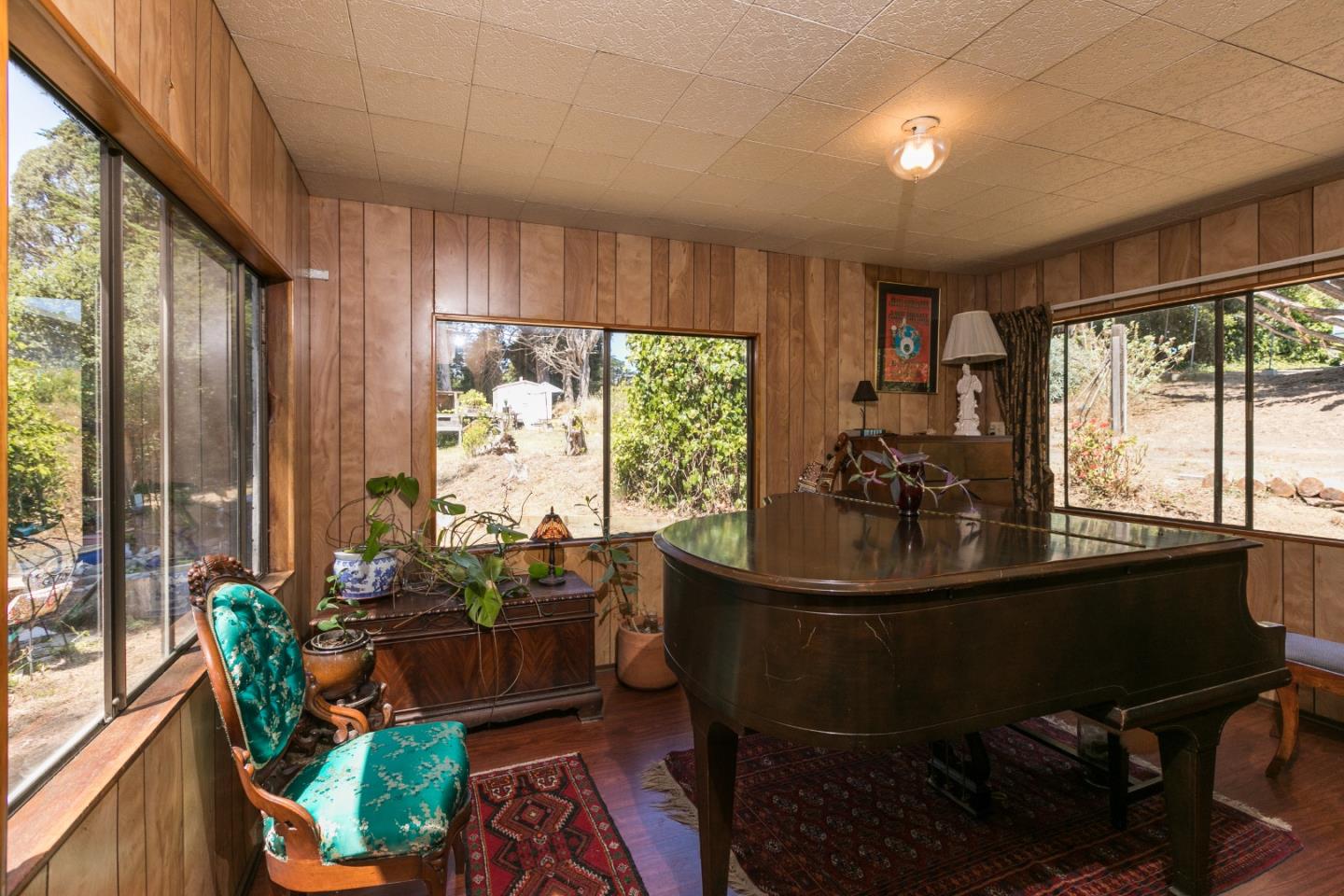 89 Spring Road Watsonville, CA 95076 - Photo 12 of 29 Gallery Image 12