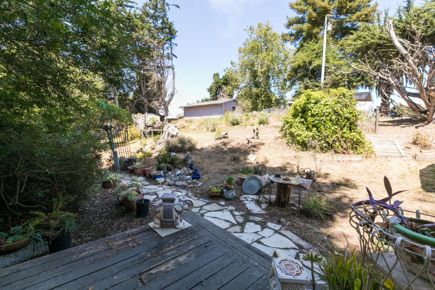 89 Spring Road Watsonville, CA 95076 - Photo 16 of 29 Gallery Image 16