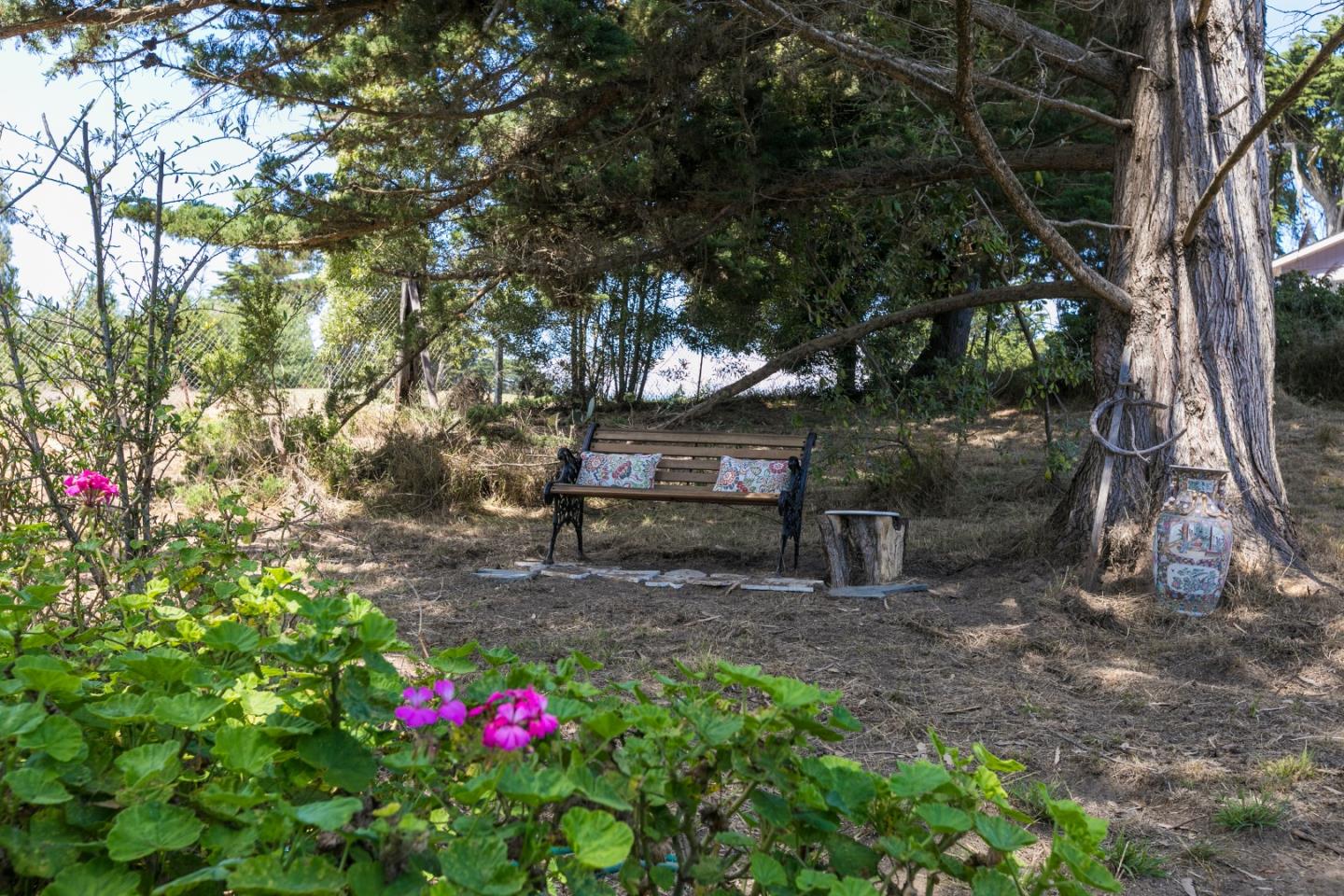 89 Spring Road Watsonville, CA 95076 - Photo 17 of 29 Gallery Image 17