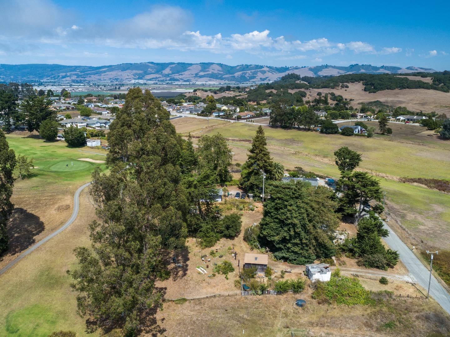89 Spring Road Watsonville, CA 95076 - Photo 26 of 29 Gallery Image 26