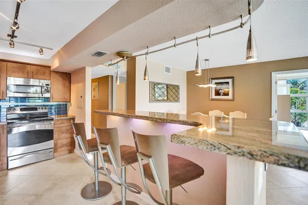 $625,000 | 531 North Ocean Boulevard, Unit 411, Pompano Beach, FL 33062