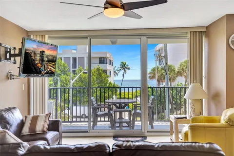 $625,000 | 531 North Ocean Boulevard, Unit 411, Pompano Beach, FL 33062