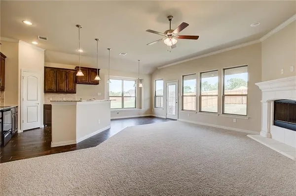 $2,195 | 2100 McCallister Drive, Princeton, TX 75407