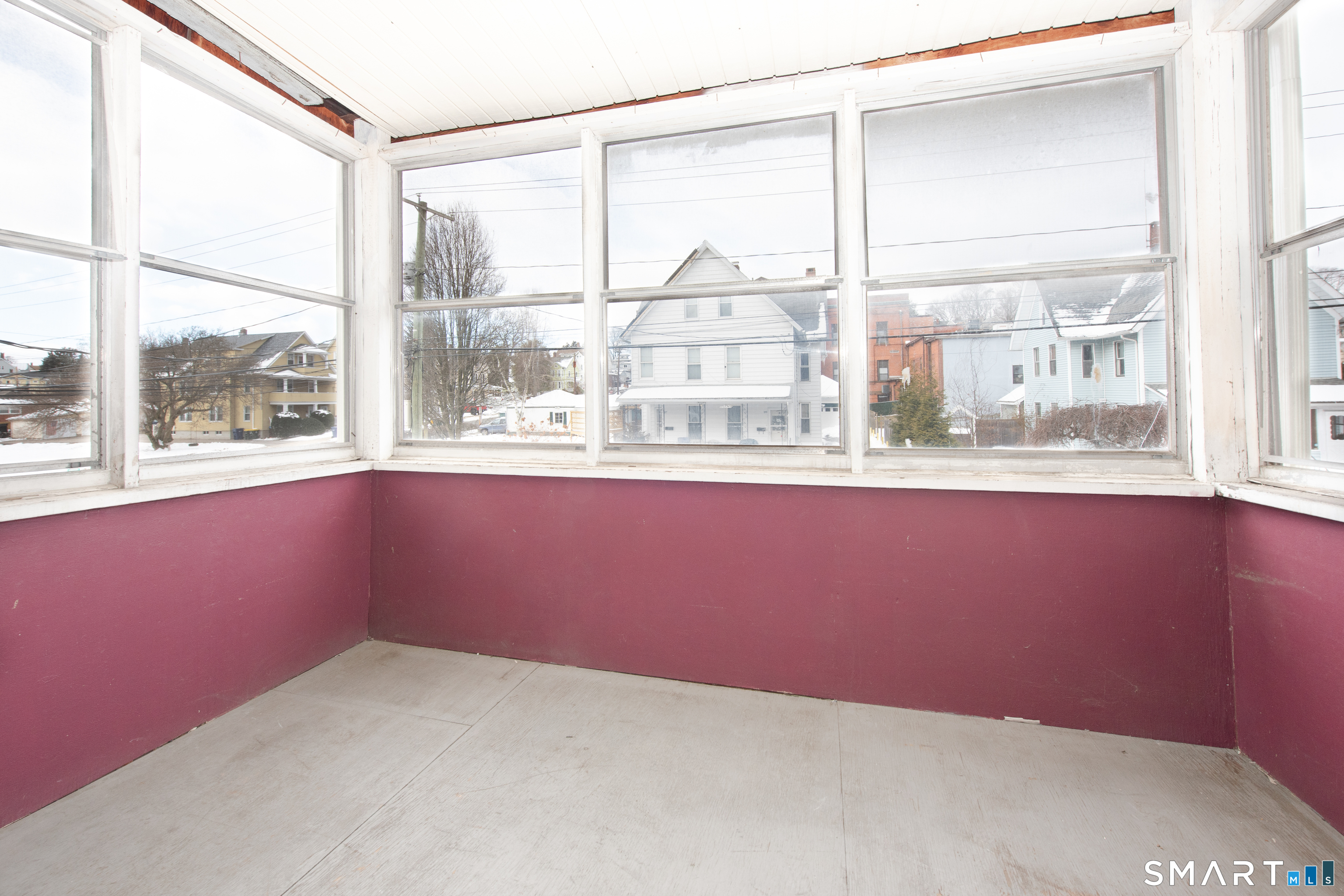 110 Beaver Street Ansonia, CT 06401 - Photo 26 of 30 an empty room with a window
