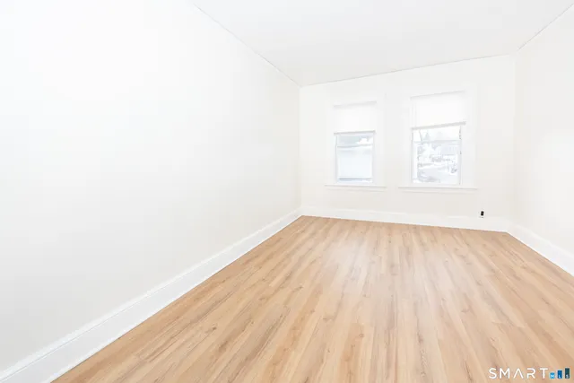 $1,900 | 110 Beaver Street, Ansonia, CT 06401