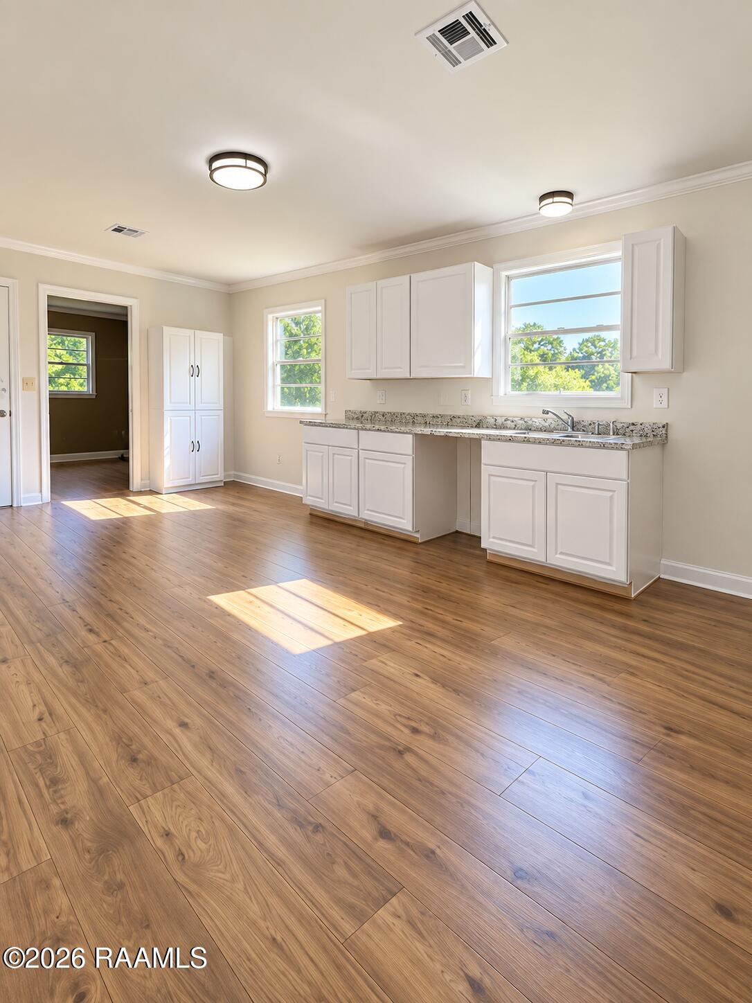 402 Attakapas Road Lafayette, LA 70501 - Photo 6 of 13 KItchen 3