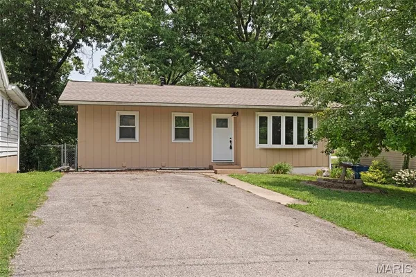 $200,000 | 1392 Alice Street, Collinsville, IL 62234