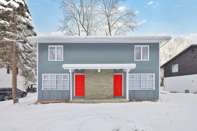 $445,000 | 106-108 Breckwood Circle, Springfield, MA 01119