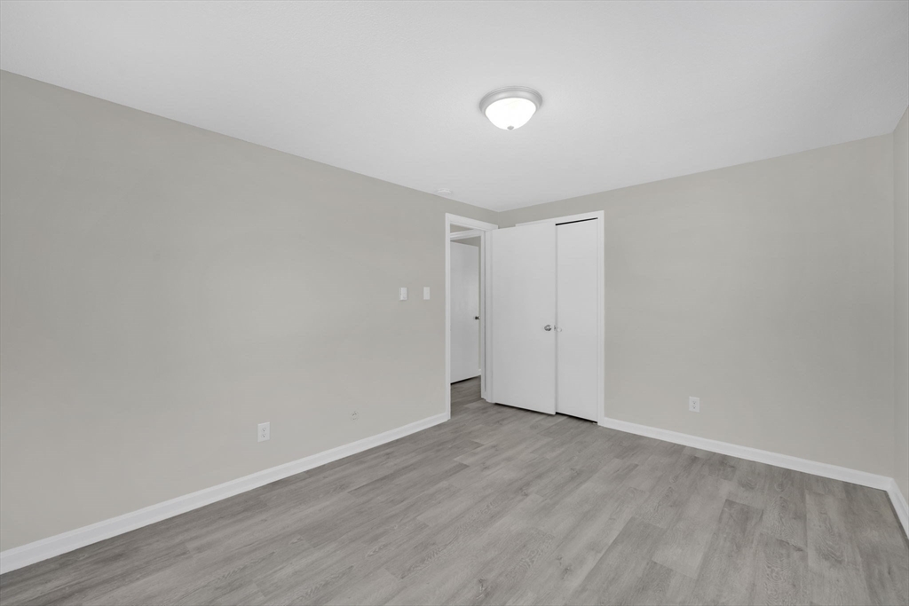 106-108 Breckwood Circle Springfield, MA 01119 - Photo 12 of 31