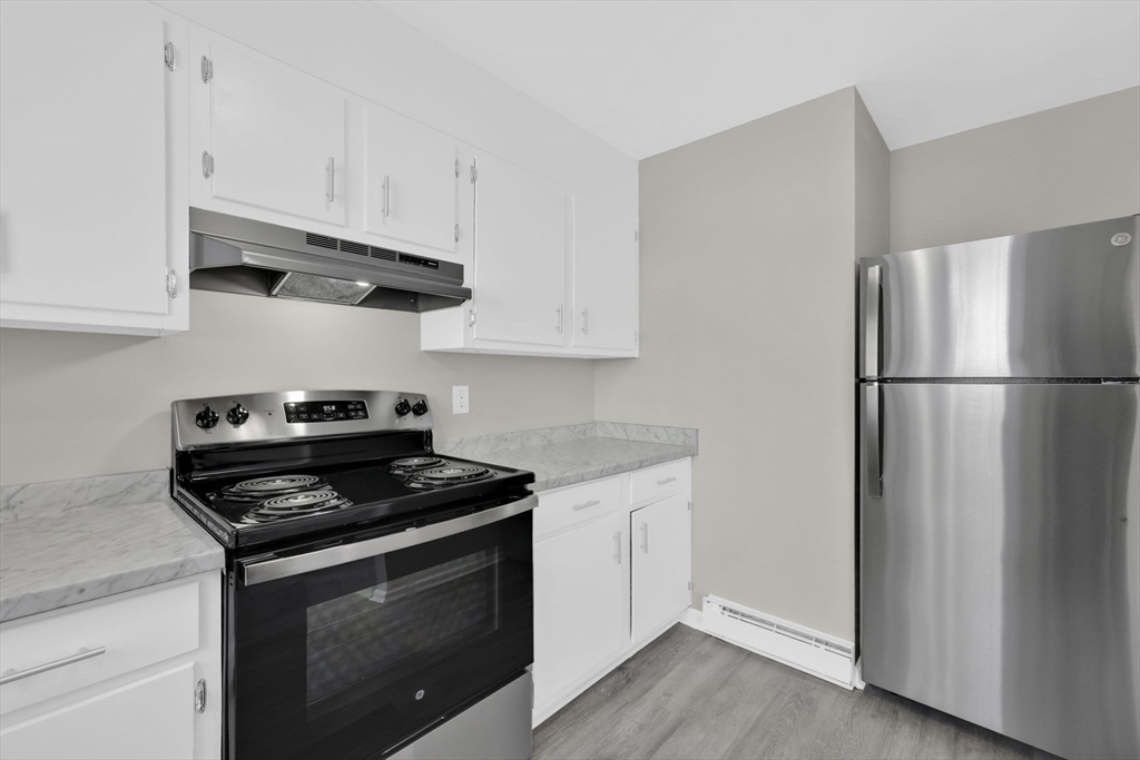 106-108 Breckwood Circle Springfield, MA 01119 - Photo 18 of 31