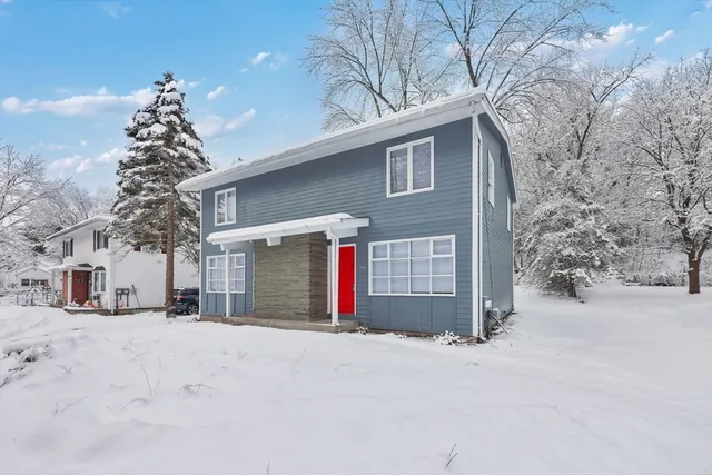 $445,000 | 106-108 Breckwood Circle, Springfield, MA 01119