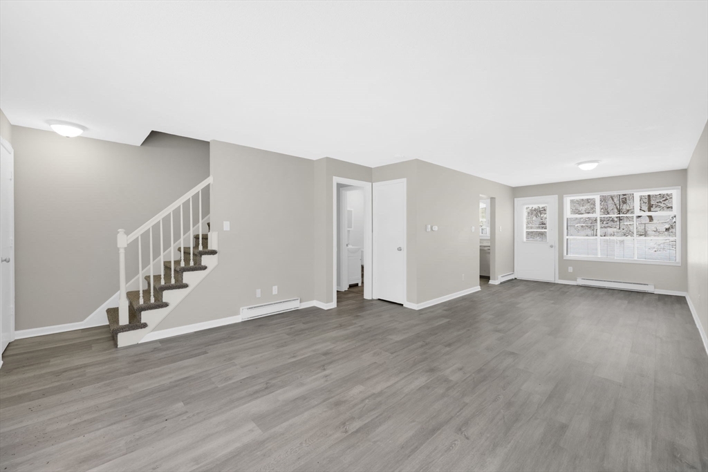 106-108 Breckwood Circle Springfield, MA 01119 - Photo 3 of 31